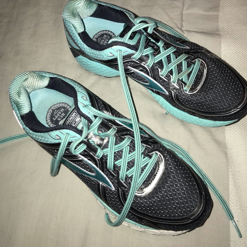 Brooks running shoes 8.5
